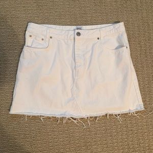White denim skirt